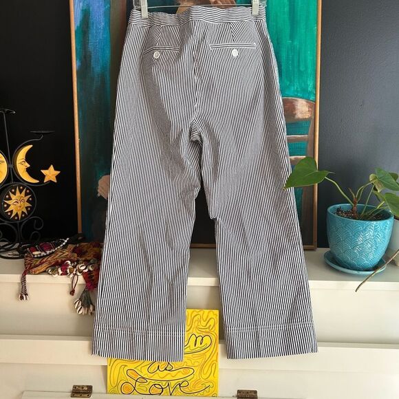 Jones New York Stretch Black and White Striped Cropped Pants 10 - Picture 9 of 16